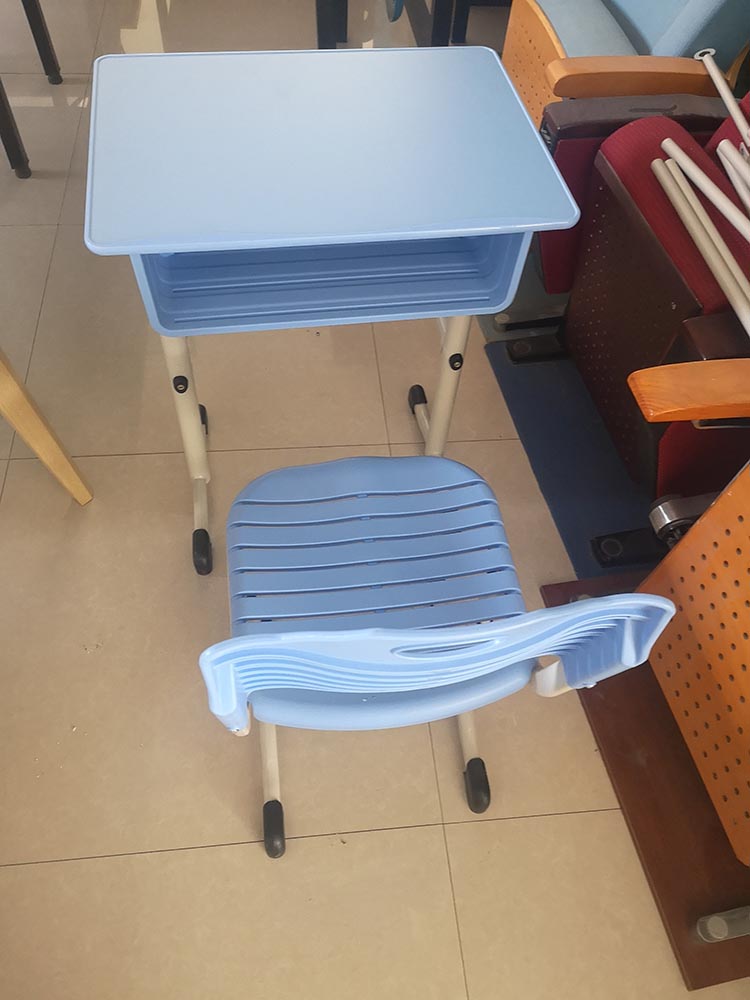 课桌椅、课桌凳4